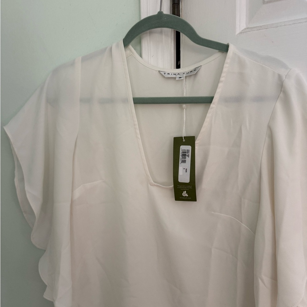 Chic White Blouse with Ruffle Sleeves